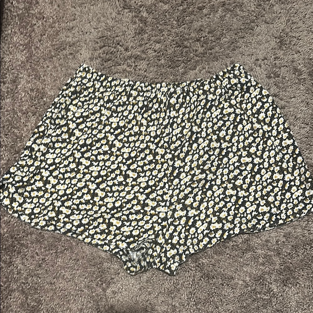 RVCA High Waist Black and White Shorts